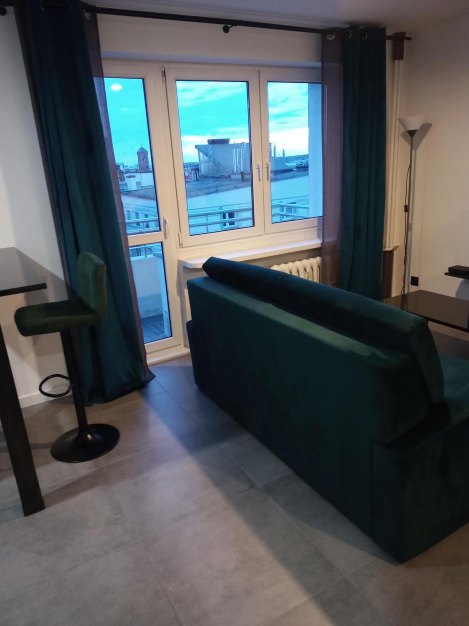 Apartament Apartament Przy Teatralce Dabrowskiego 30a With Balcony And Free Parking
